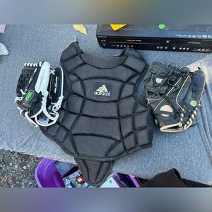 Chest guard and 2 gloves